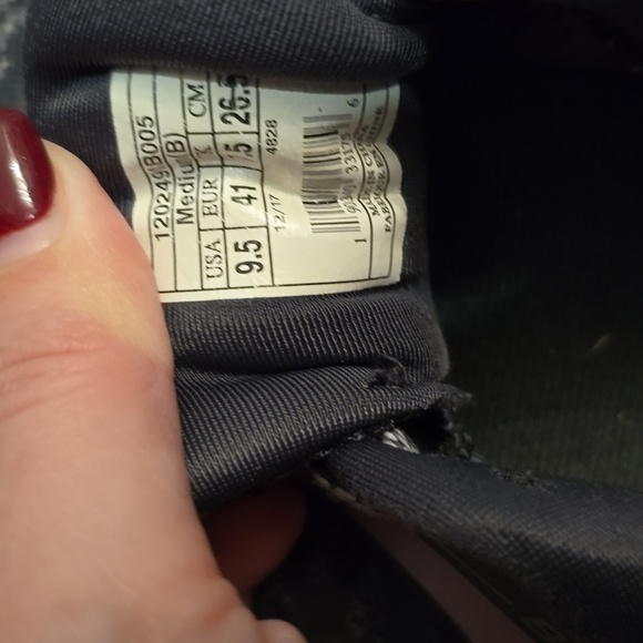 Brooks Revel Women's Charcoal and Blush Athletic Shoes. - Picture 10 of 12